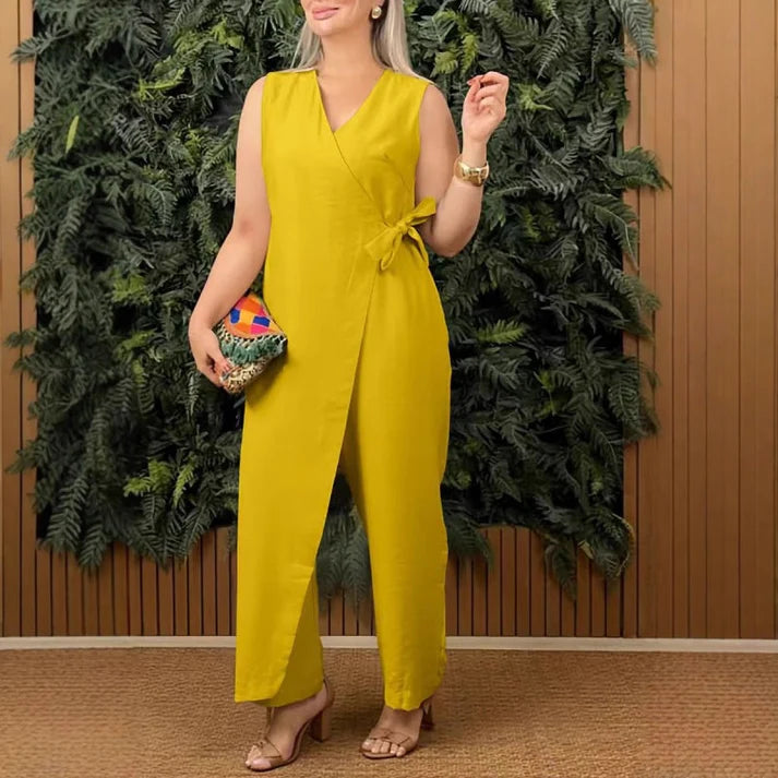 Casual jumpsuit for women with scoop neckline