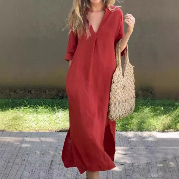 Elegant dress with V-neck slit