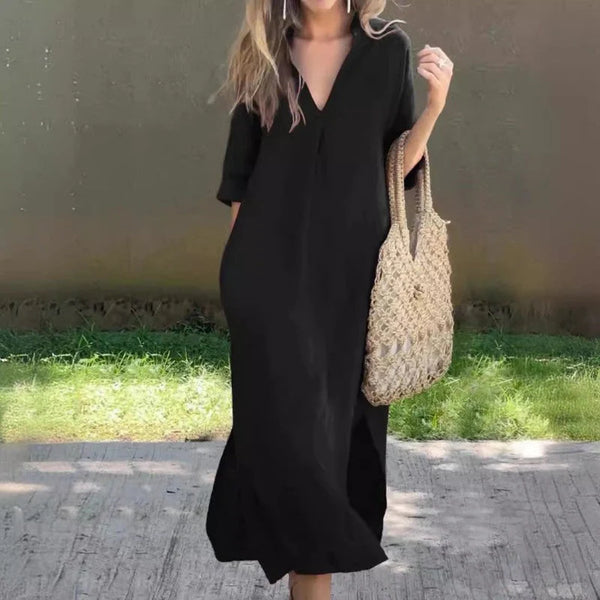 Elegant dress with V-neck slit
